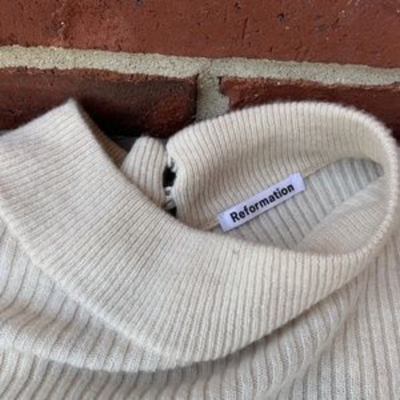 Reformation Osteria Open Back Sweater - Picture 3 of 12